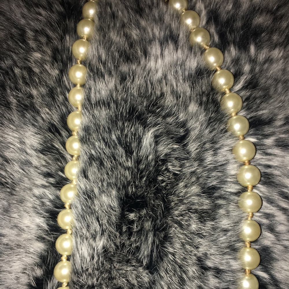 Jewelry - Picture 4 of 15